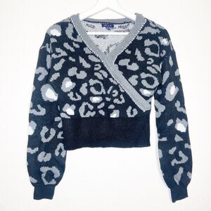 UK2LA Black and Grey Leopard Faux Wrap Cropped Sweater Sz M